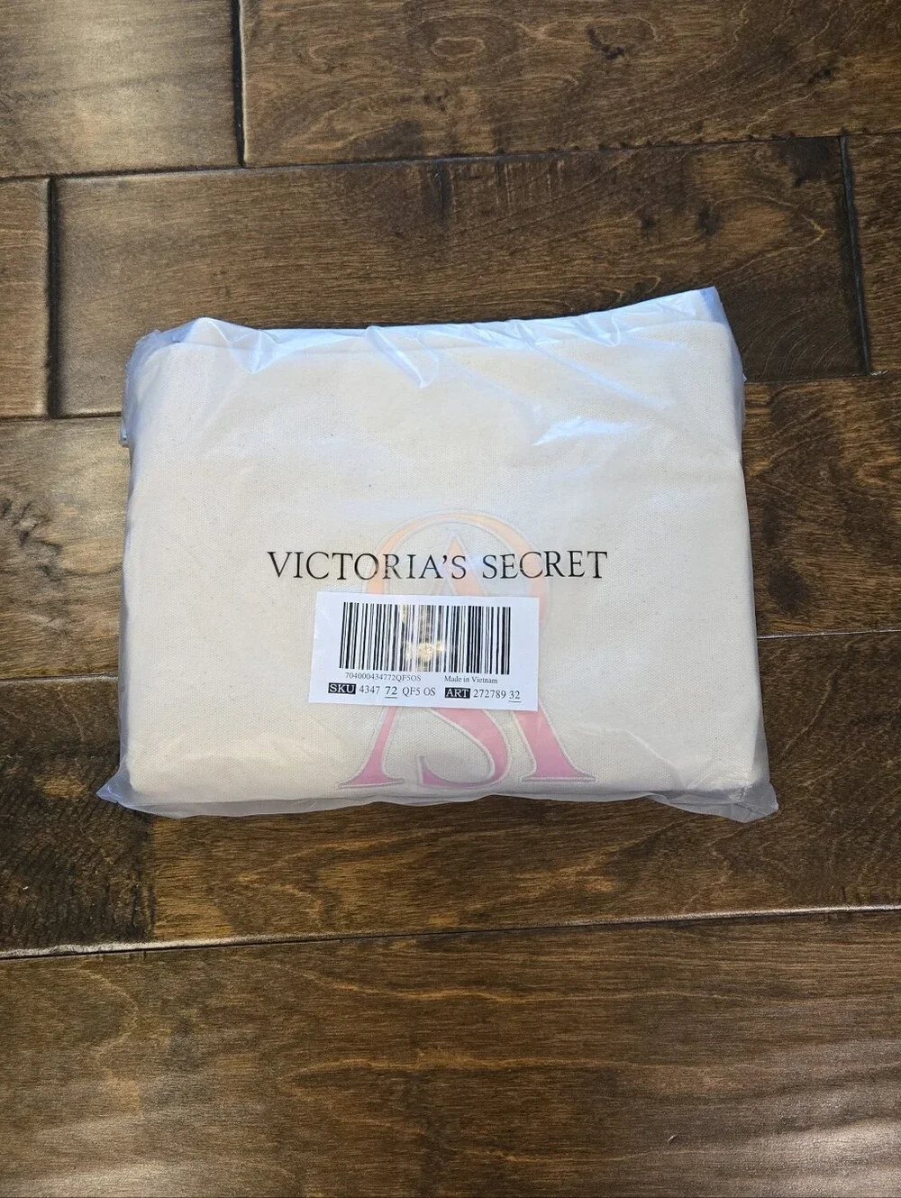 NWT Victoria's Secret Tote Bag Ombre